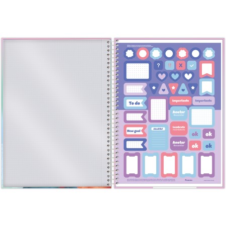 Foto ilustrativa Caderno Universitário Besties