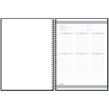 Foto ilustrativa Universitário Capa Dura Marvel Rivals